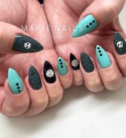 MARIE NAILS – Soho