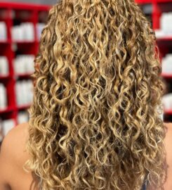 Christo Fifth Avenue – Curly Hair Salon NYC