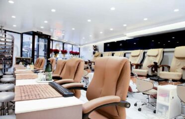 QQ Nail Spa (249 8th Avenue)